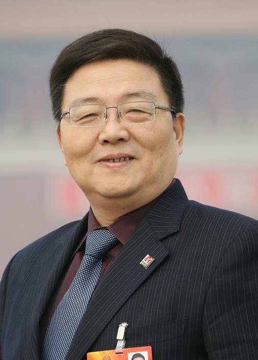 全国人大代表肖伟：建议加快中药防治重大病毒感染性疾病创新药物研发