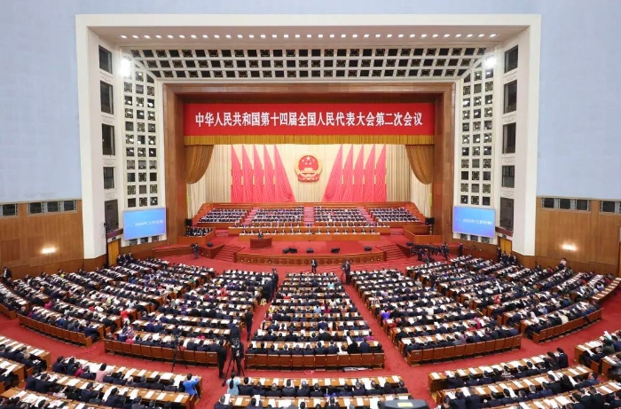 政府工作报告极简版来了！只有700字